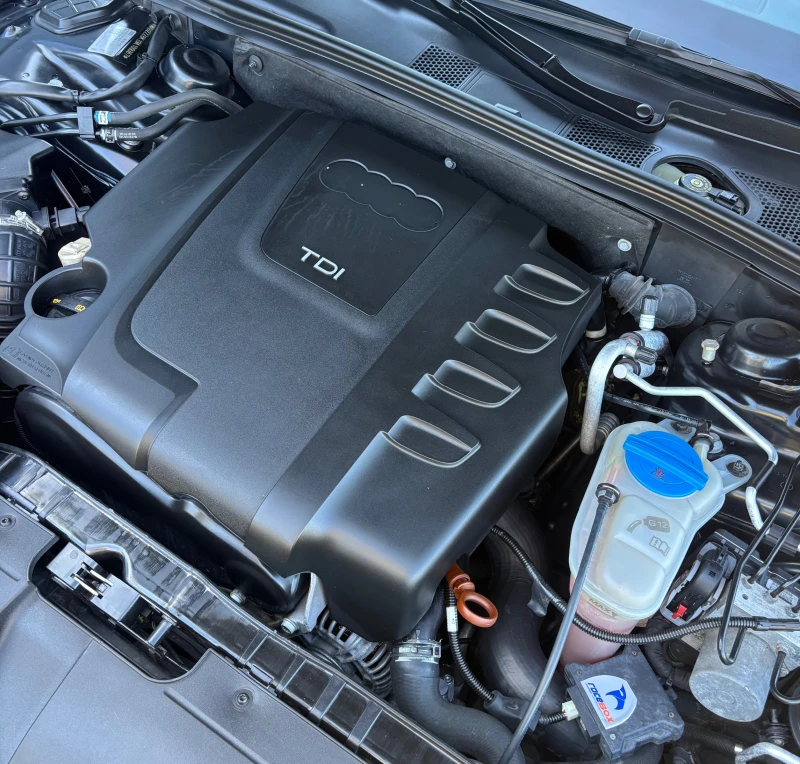 Audi A4 2.0 TDI S-line, снимка 14 - Автомобили и джипове - 51778005