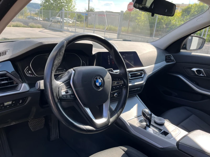 BMW 320 190КС. X-DRIVE, снимка 11 - Автомобили и джипове - 52657419