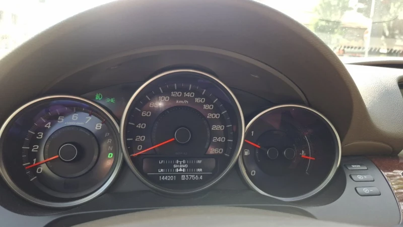 Honda Legend 3, 7 Face AWD, снимка 9 - Автомобили и джипове - 52001856