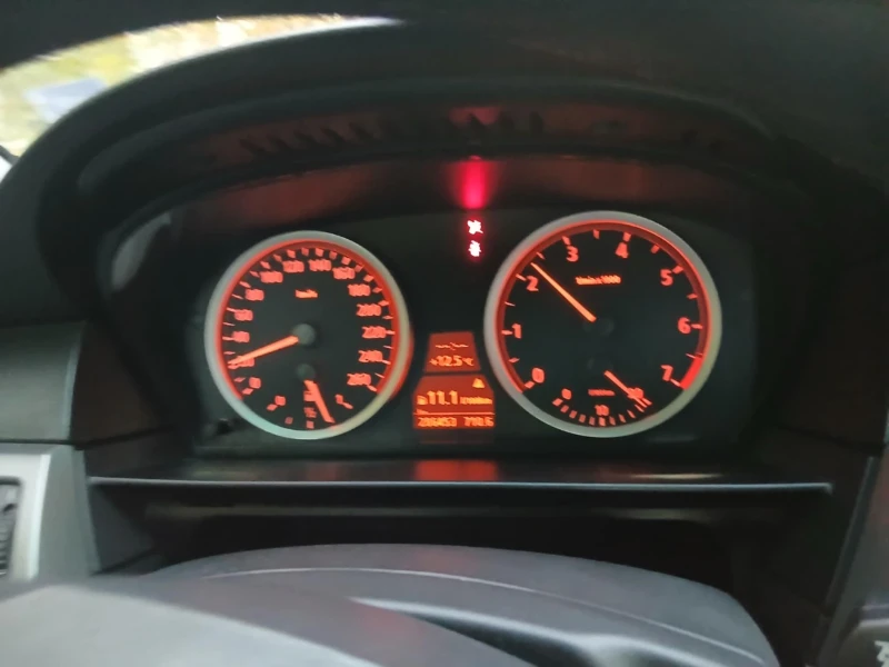 BMW 525, снимка 8 - Автомобили и джипове - 52829485