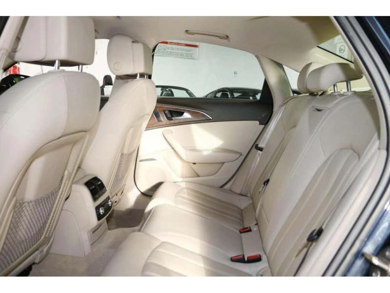 Audi A6 * АВТО КРЕДИТ* ЦЕНА ДО БГ * СЕРВИЗНА ИСТОРИЯ * , снимка 10 - Автомобили и джипове - 52851608