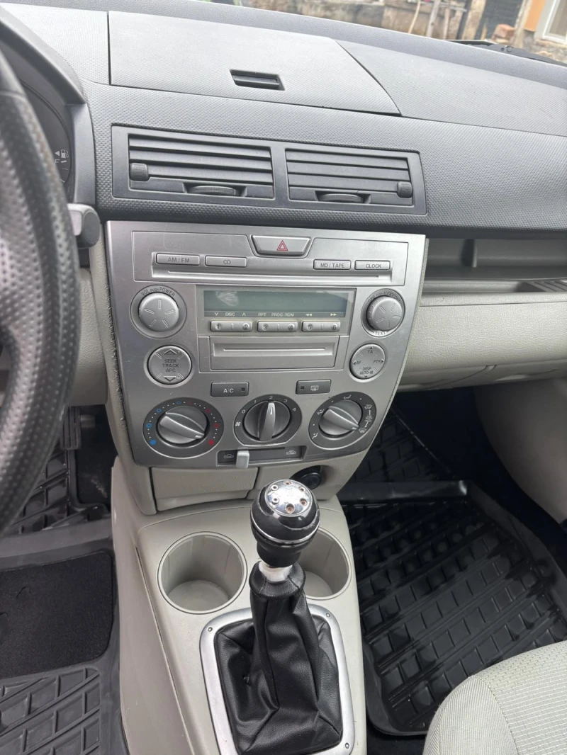 Mazda 2, снимка 9 - Автомобили и джипове - 53223767