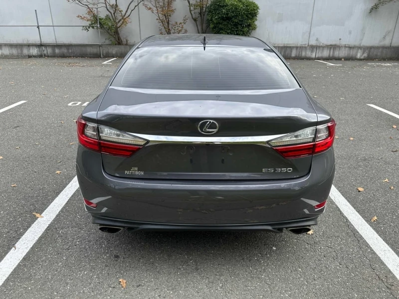 Lexus ES 350 * 4dr Sdn * CARFAX * ЦЕНА ДО БГ, снимка 4 - Автомобили и джипове - 53381487