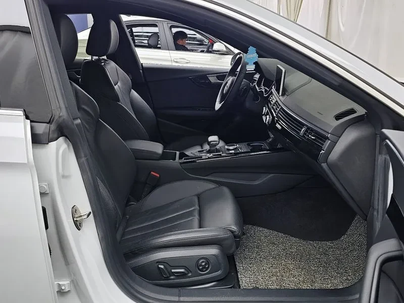 Audi A5 2.0 TFSI Quattro - САМО 30% АВАНС, снимка 11 - Автомобили и джипове - 56270751