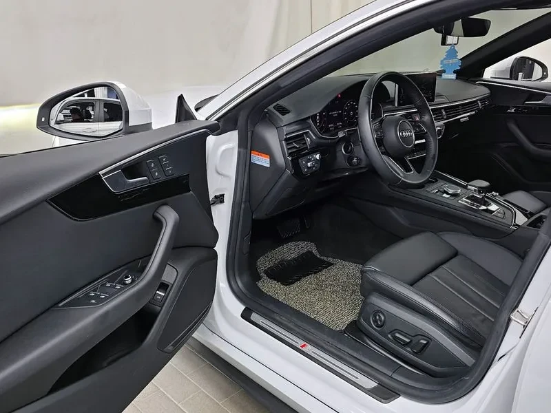 Audi A5 2.0 TFSI Quattro - САМО 30% АВАНС, снимка 10 - Автомобили и джипове - 56270751