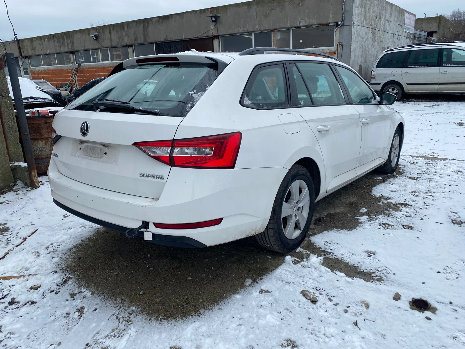 Skoda Superb 1.6tdi - изображение 5