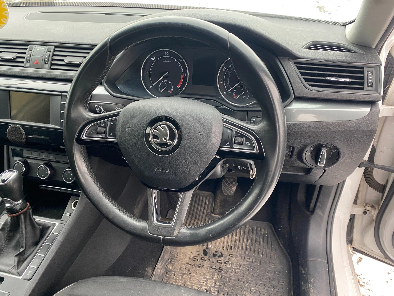 Skoda Superb 1.6tdi | Mobile.bg   17