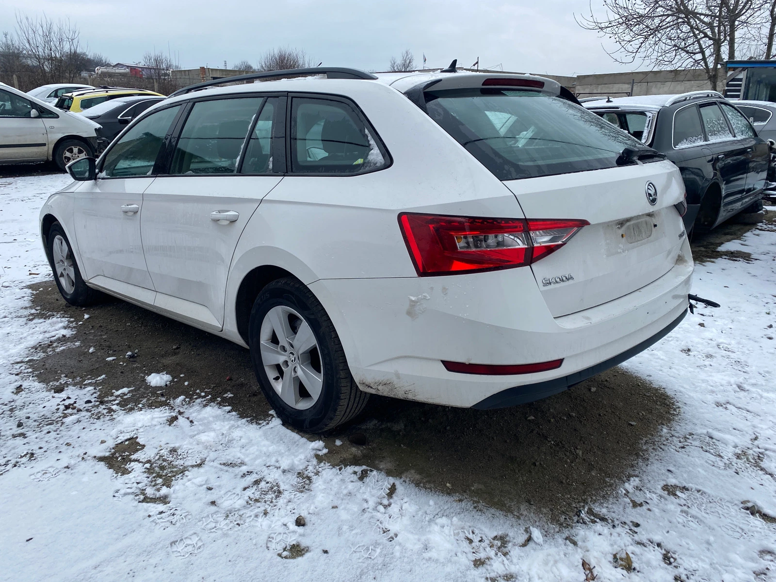 Skoda Superb 1.6tdi - изображение 3