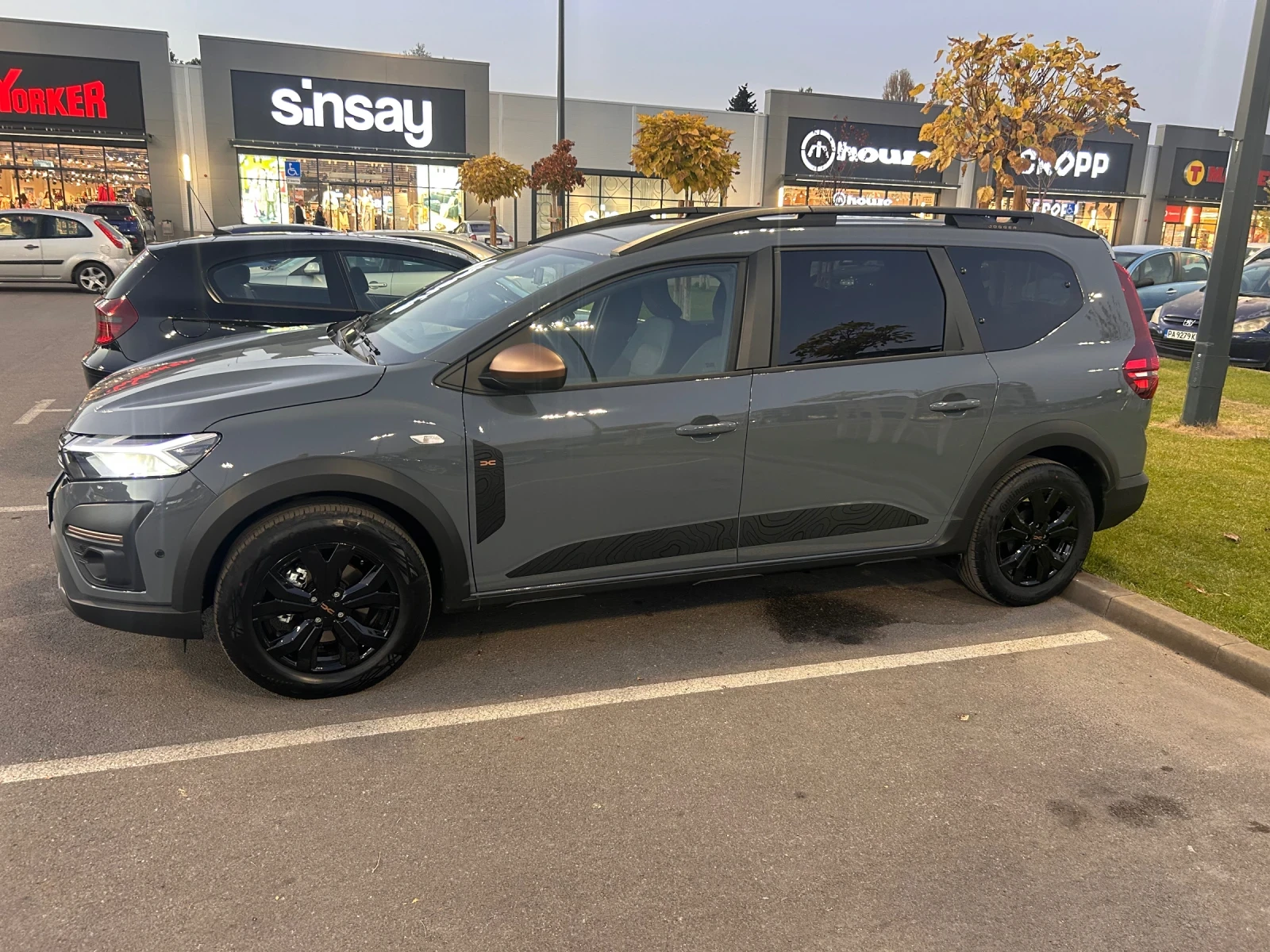 Dacia Jogger 1.0i НОВ АВТОМОБИЛ TURBO LPG Камера - изображение 2