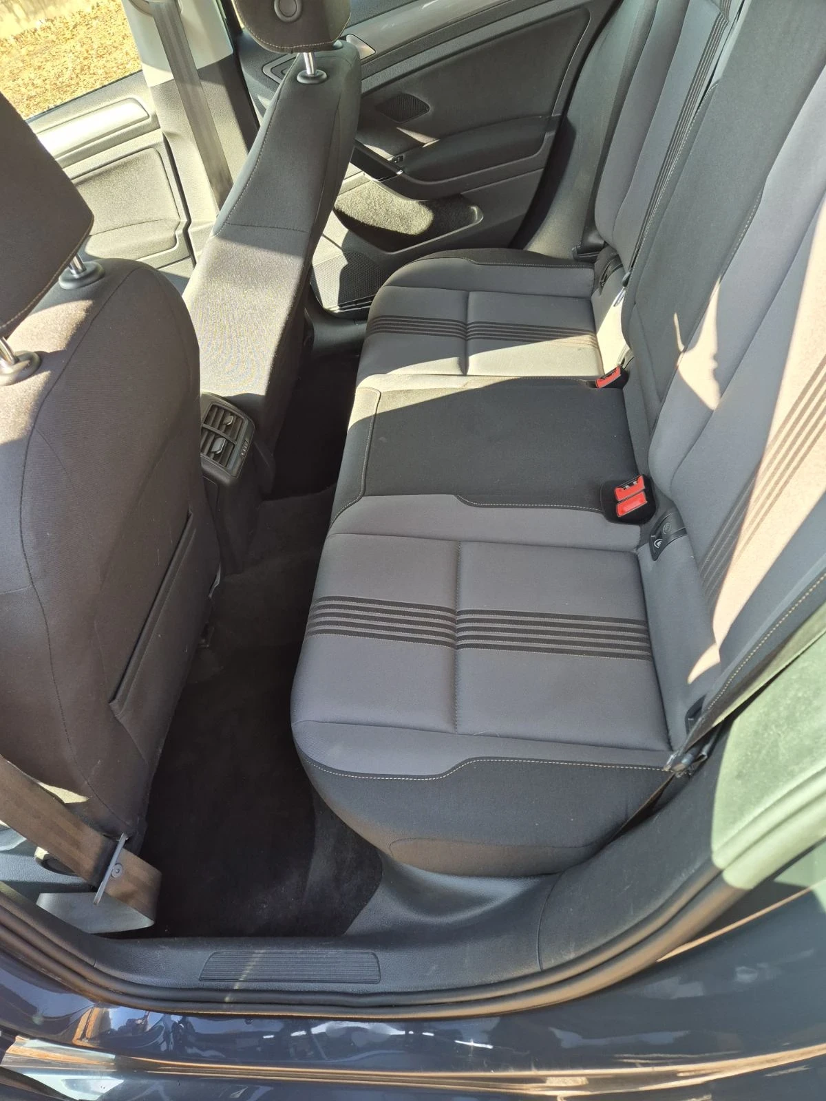 VW Golf 1.6 ТДИ - изображение 7