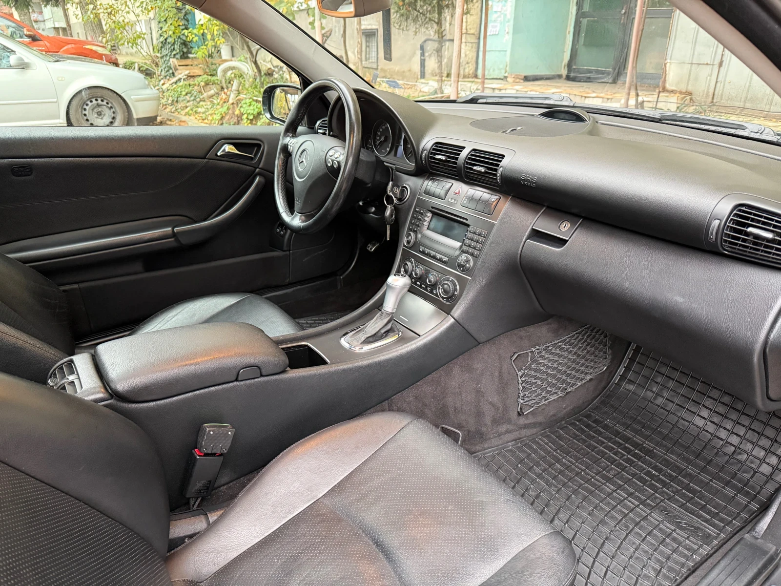 Mercedes-Benz C 180 1.8 FACELIFT - изображение 10