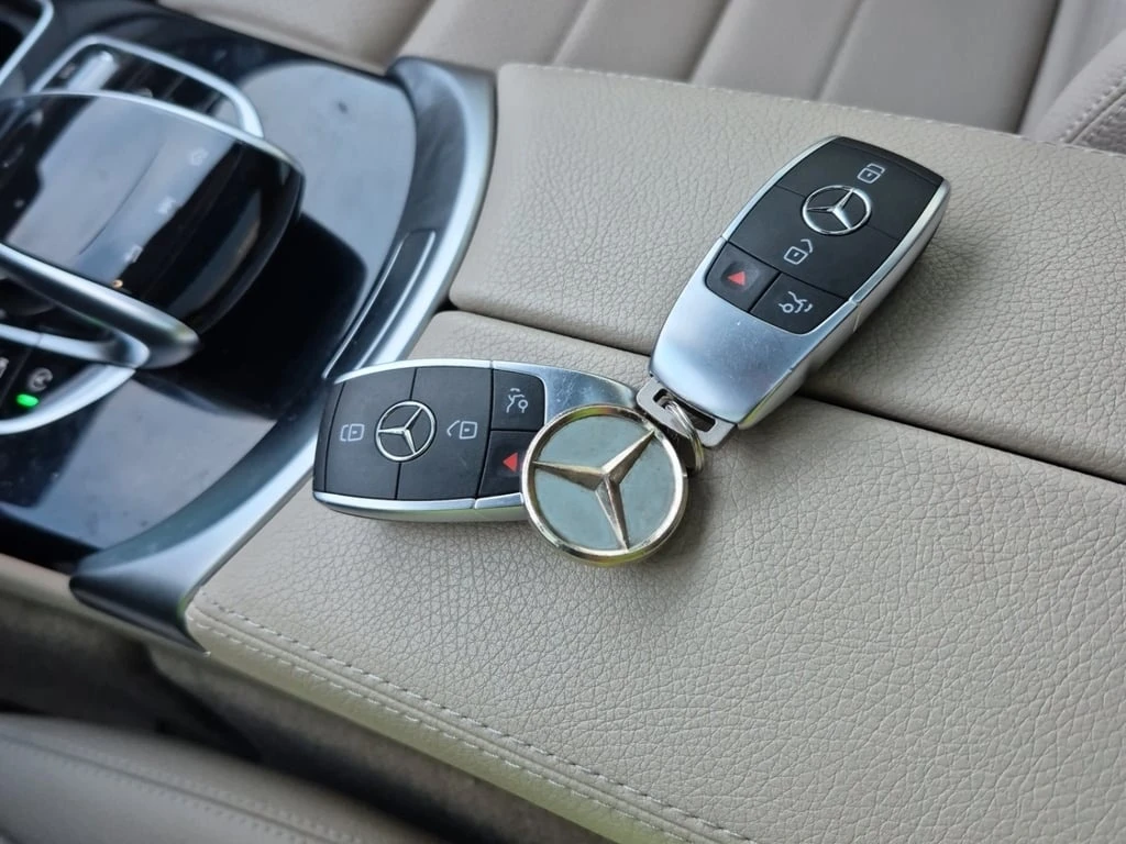 Mercedes-Benz C 300 * CARFAX * БЕЗ ПЪРВОНАЧАЛНА ВНОСКА - изображение 8