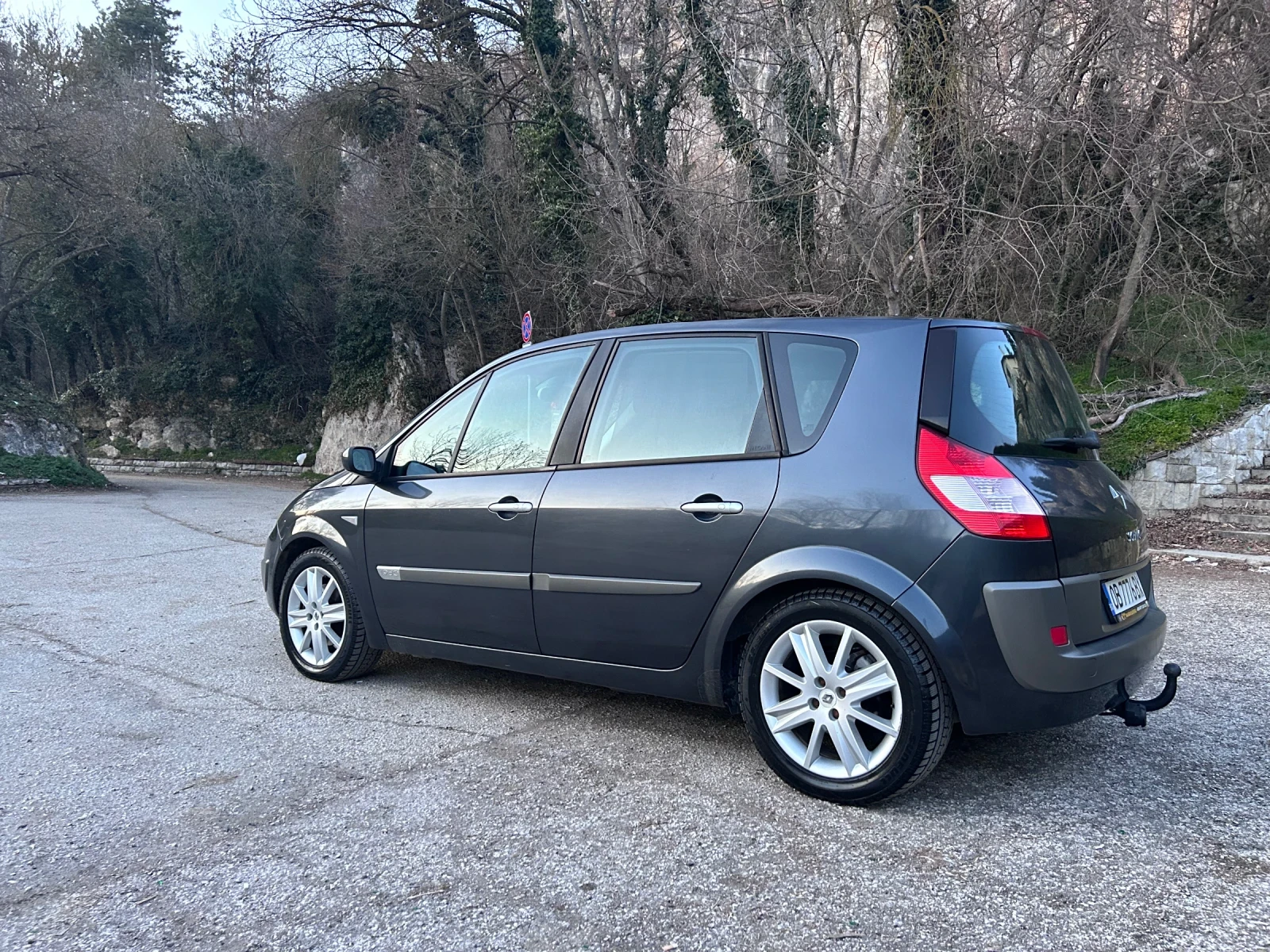 Renault Scenic 1.9, снимка 6 - Автомобили и джипове - 53622308