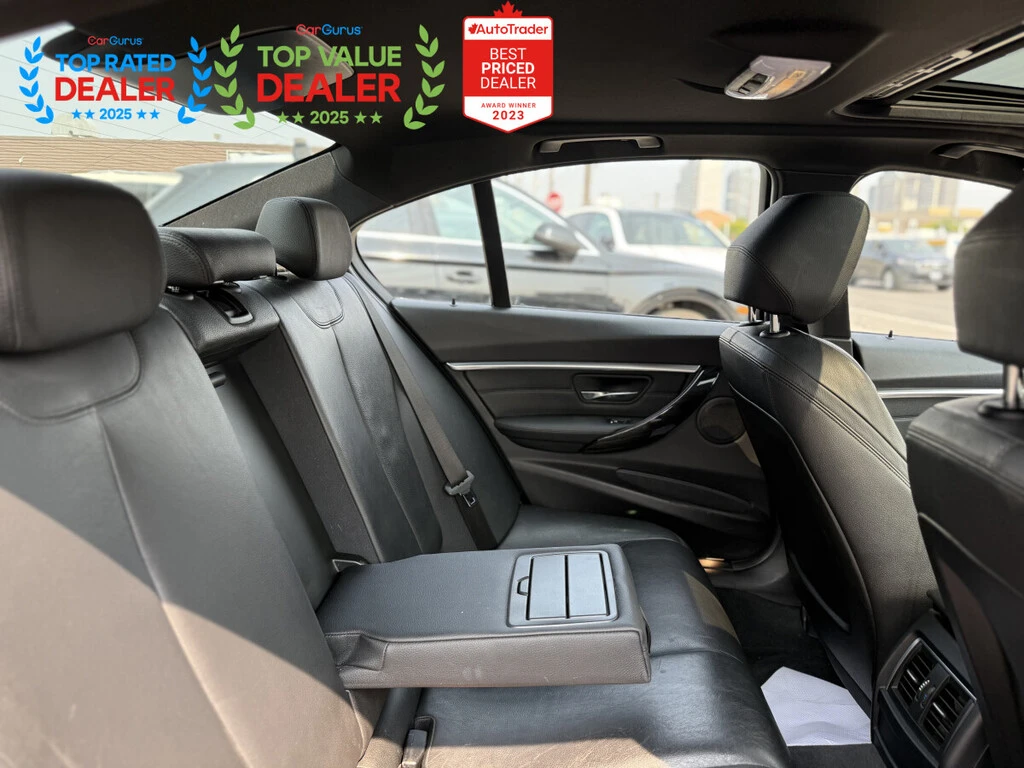 BMW 330 330i //M SPORT | SUNROOF | LOADED, снимка 16 - Автомобили и джипове - 53912464