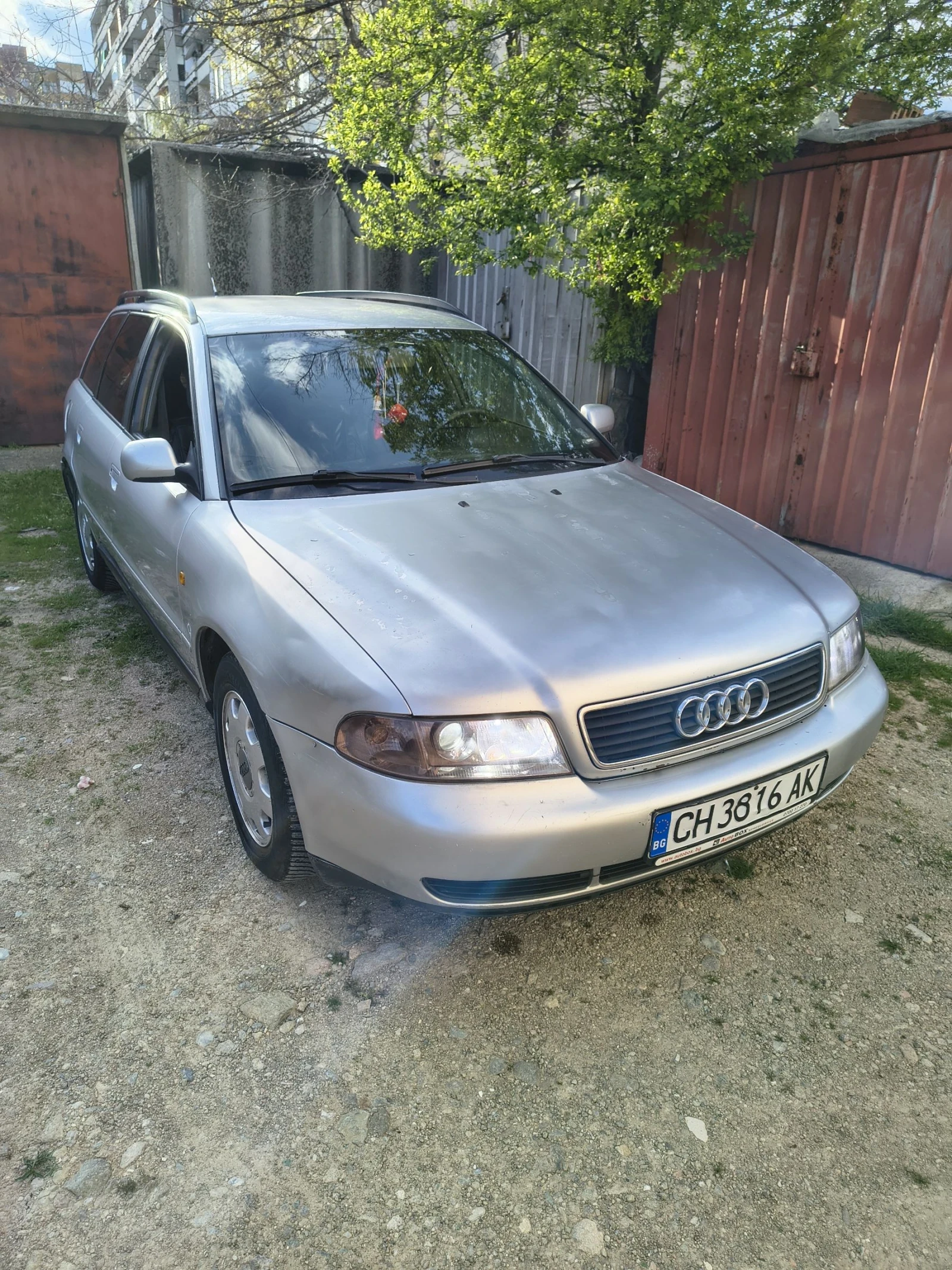 Audi A4 1.9, снимка 6 - Автомобили и джипове - 54174408