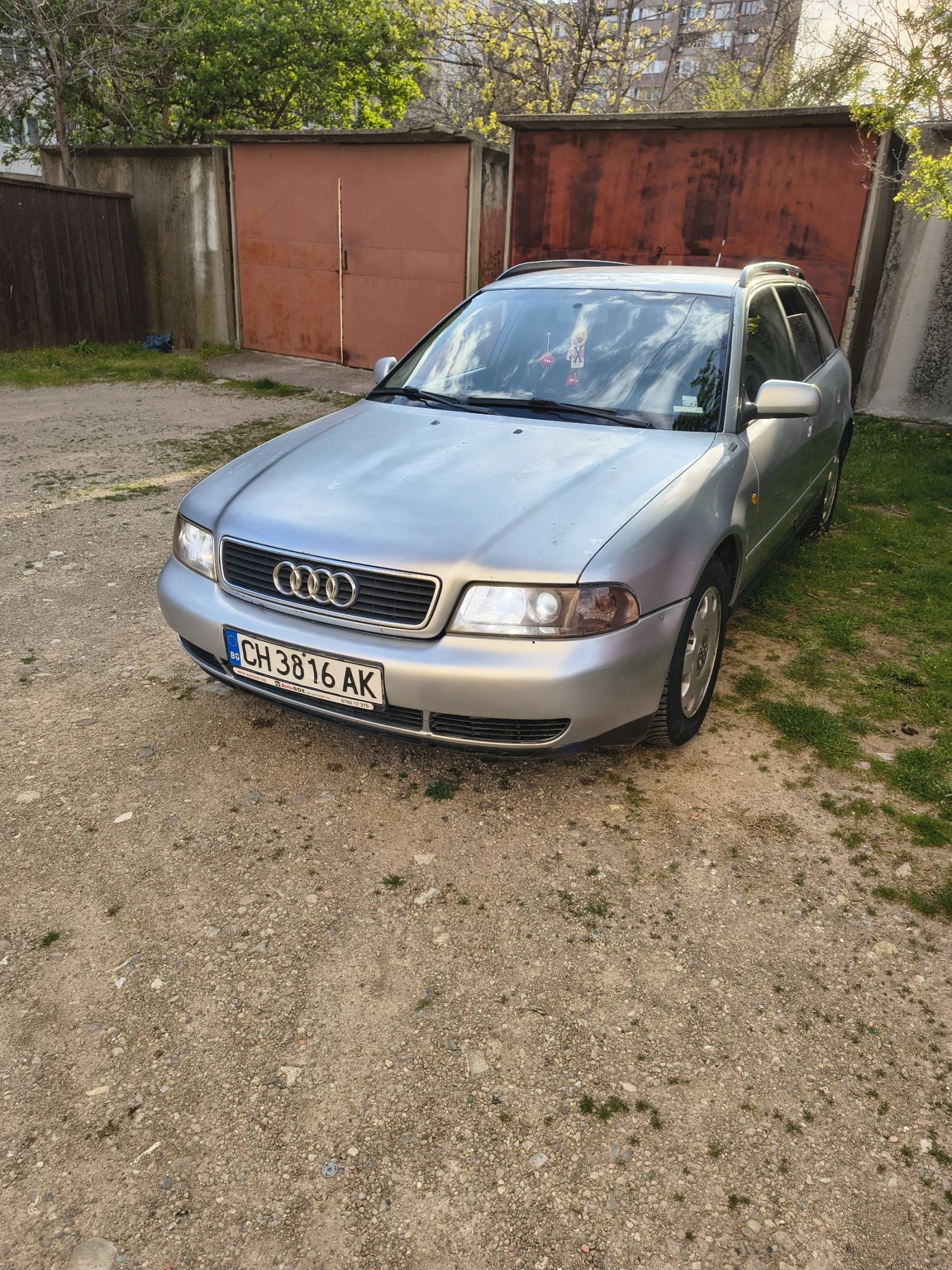 Audi A4 1.9, снимка 5 - Автомобили и джипове - 54174408