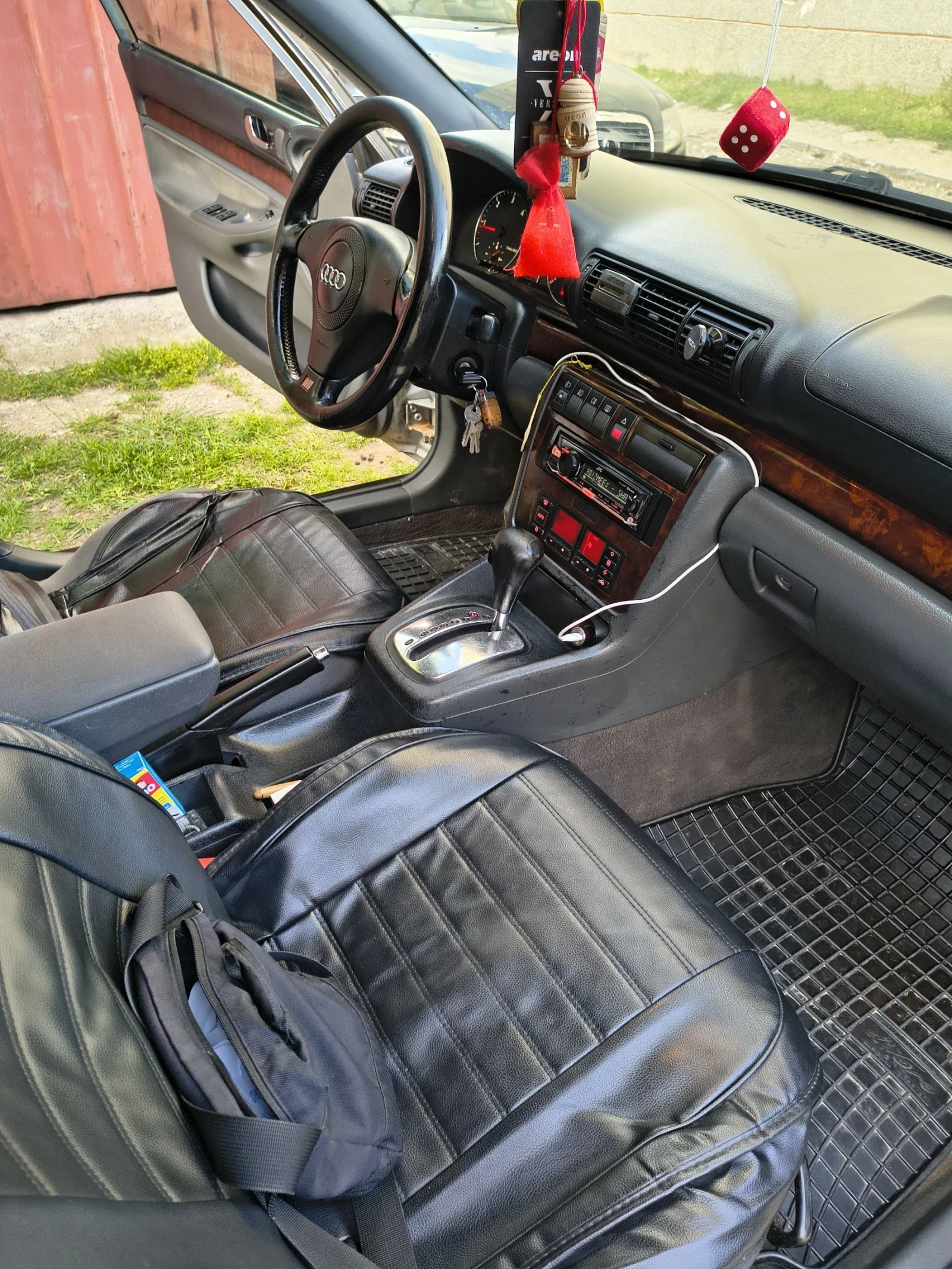 Audi A4 1.9, снимка 7 - Автомобили и джипове - 54174408