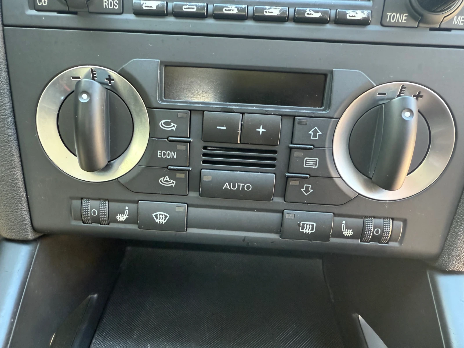 Audi A3 1.6i* 102к.с.* , снимка 8 - Автомобили и джипове - 54244806