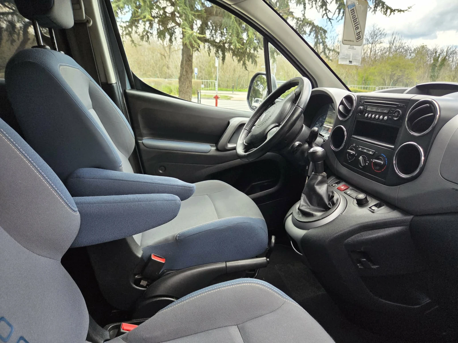 Citroen Berlingo 1.6 е-HDI/КЛИМА, снимка 5 - Автомобили и джипове - 54246772