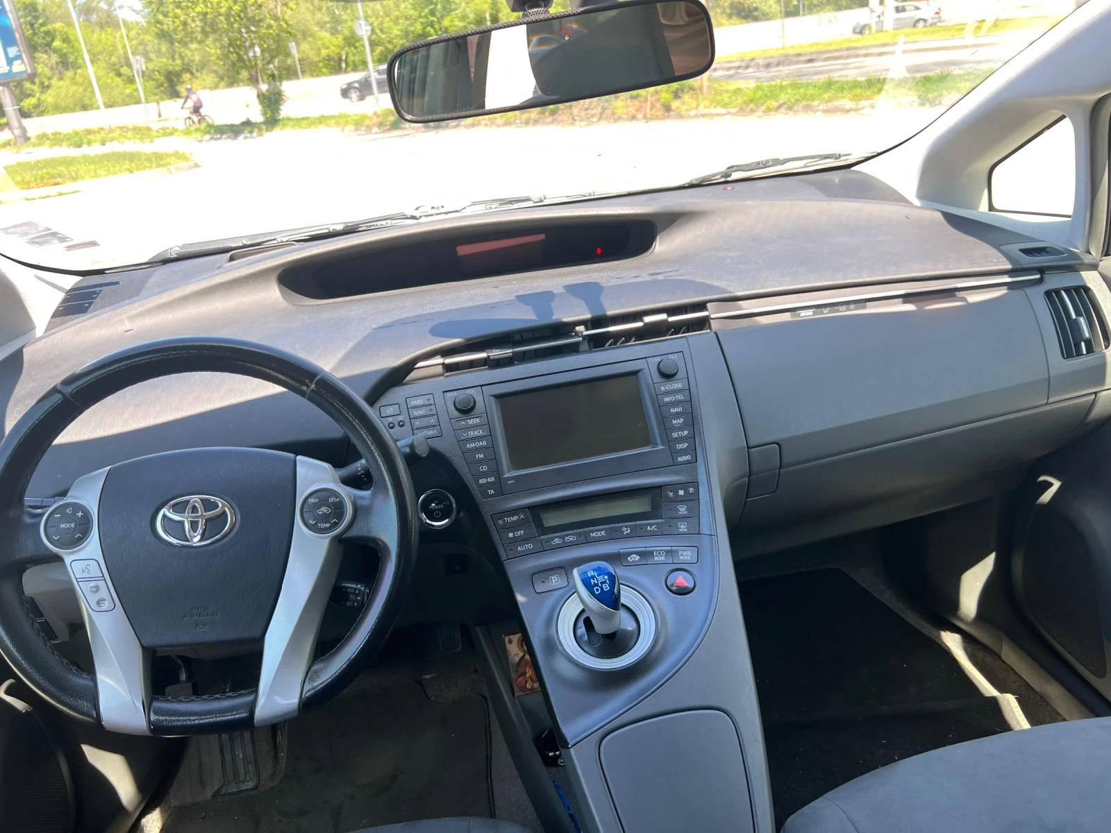 Toyota Prius, снимка 8 - Автомобили и джипове - 54328915