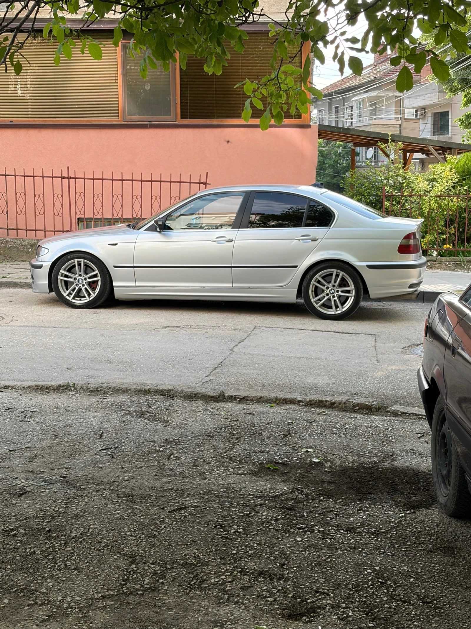 BMW 330 330d, снимка 3 - Автомобили и джипове - 54543370