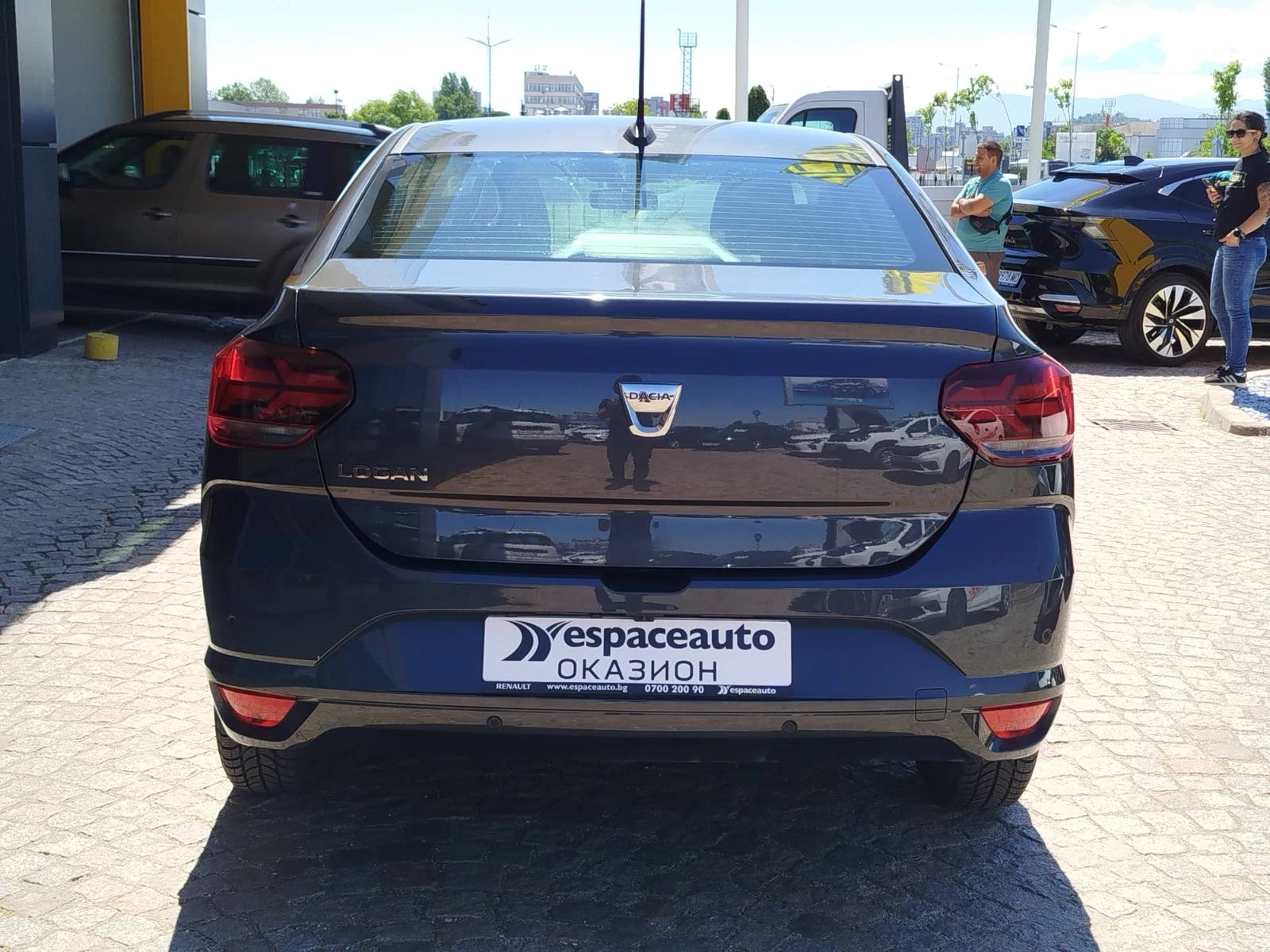 Dacia Logan 1.0 TCe 100к.с. Газ/Бензин, снимка 6 - Автомобили и джипове - 54591480