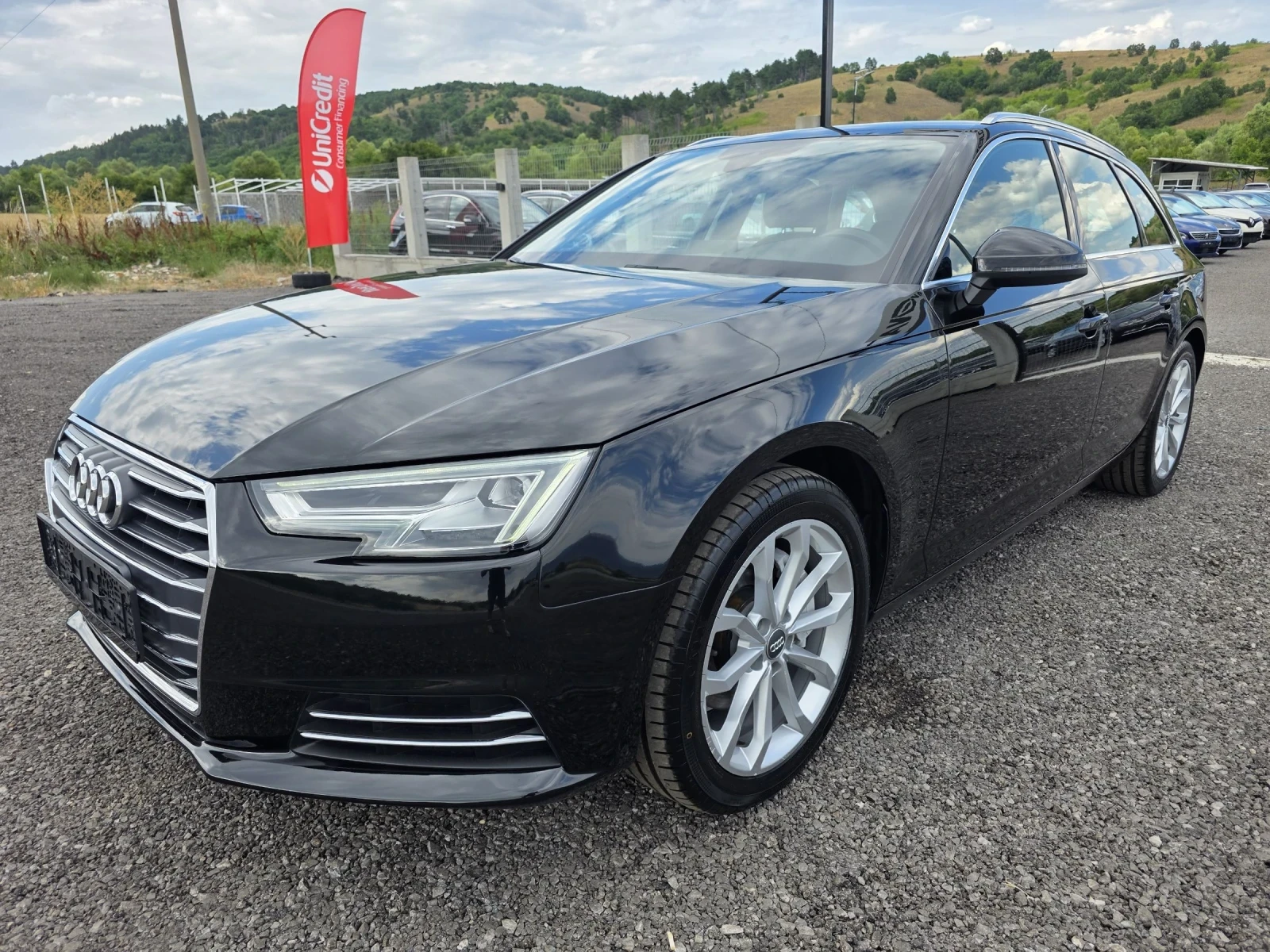 Audi A4 2.0d 190ks LED