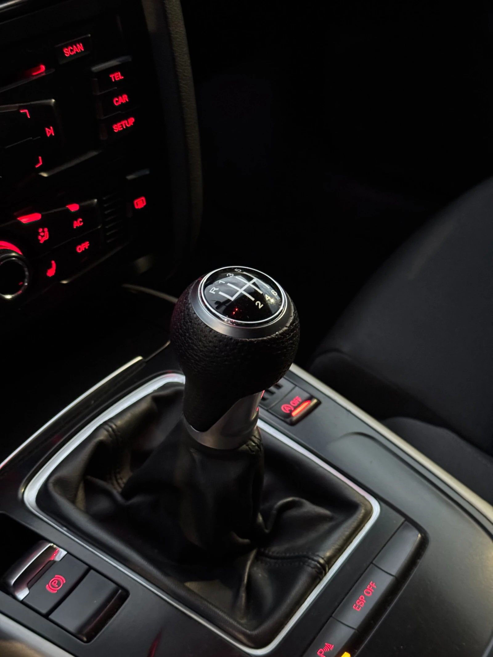 Audi A4 S4 2.0 TDI Quattro, снимка 12 - Автомобили и джипове - 55752552