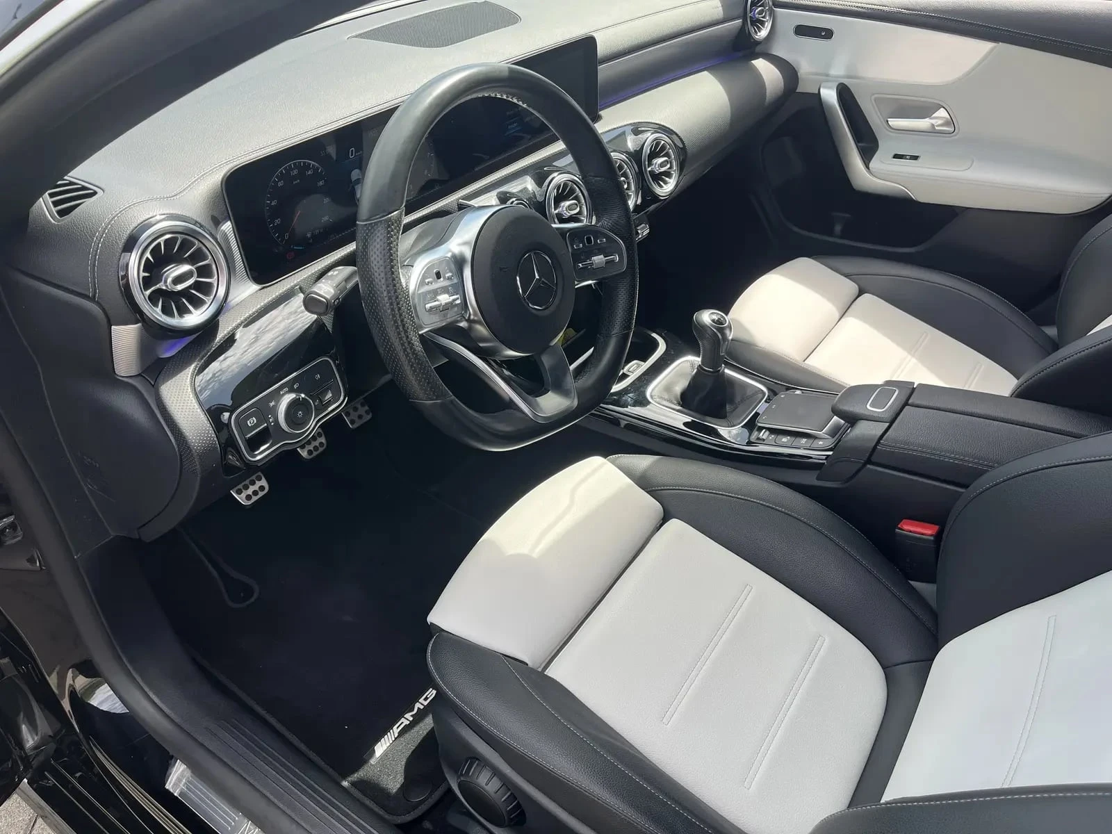 Mercedes-Benz CLA 200 AMG Paket CLA45, снимка 5 - Автомобили и джипове - 55729576