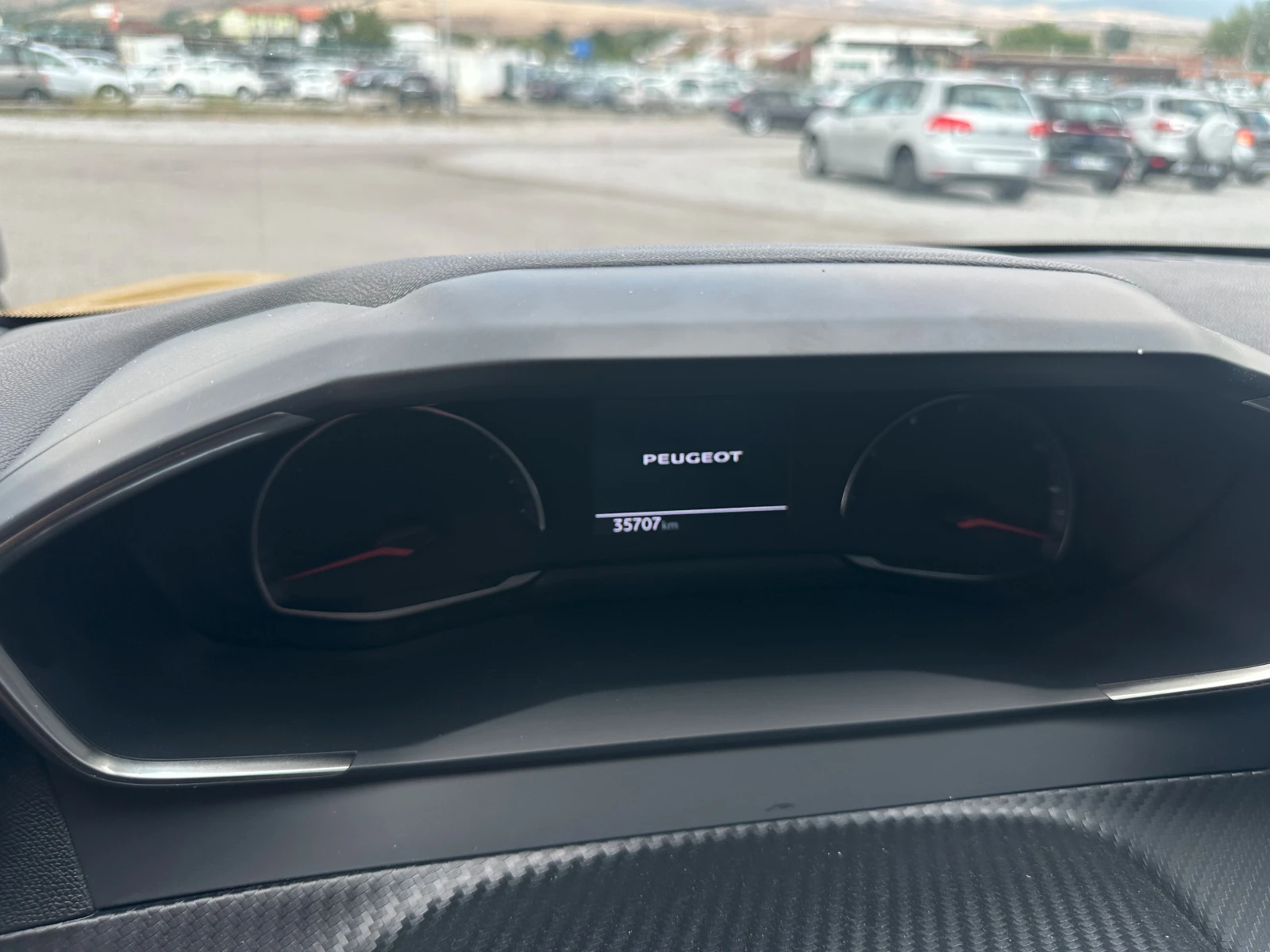 Peugeot 208 1.2i STYLE, снимка 11 - Автомобили и джипове - 55825065