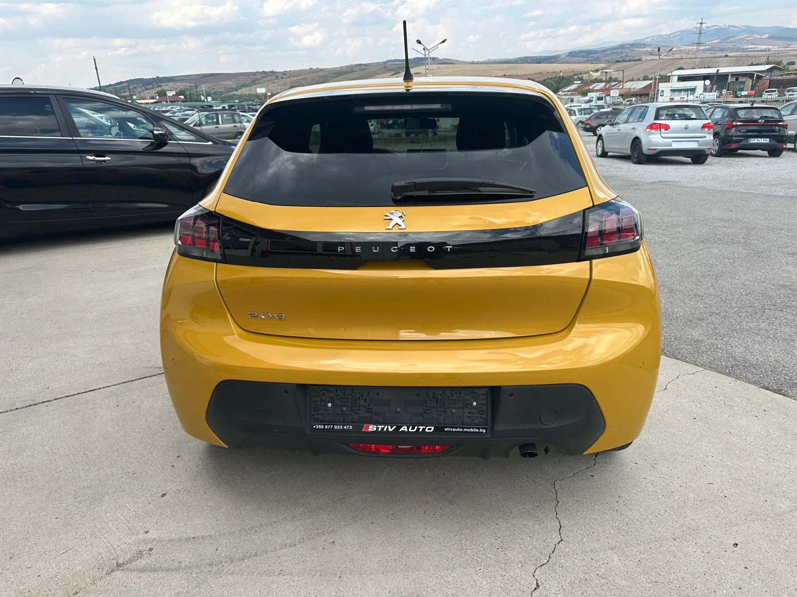 Peugeot 208 1.2i STYLE, снимка 6 - Автомобили и джипове - 55825065