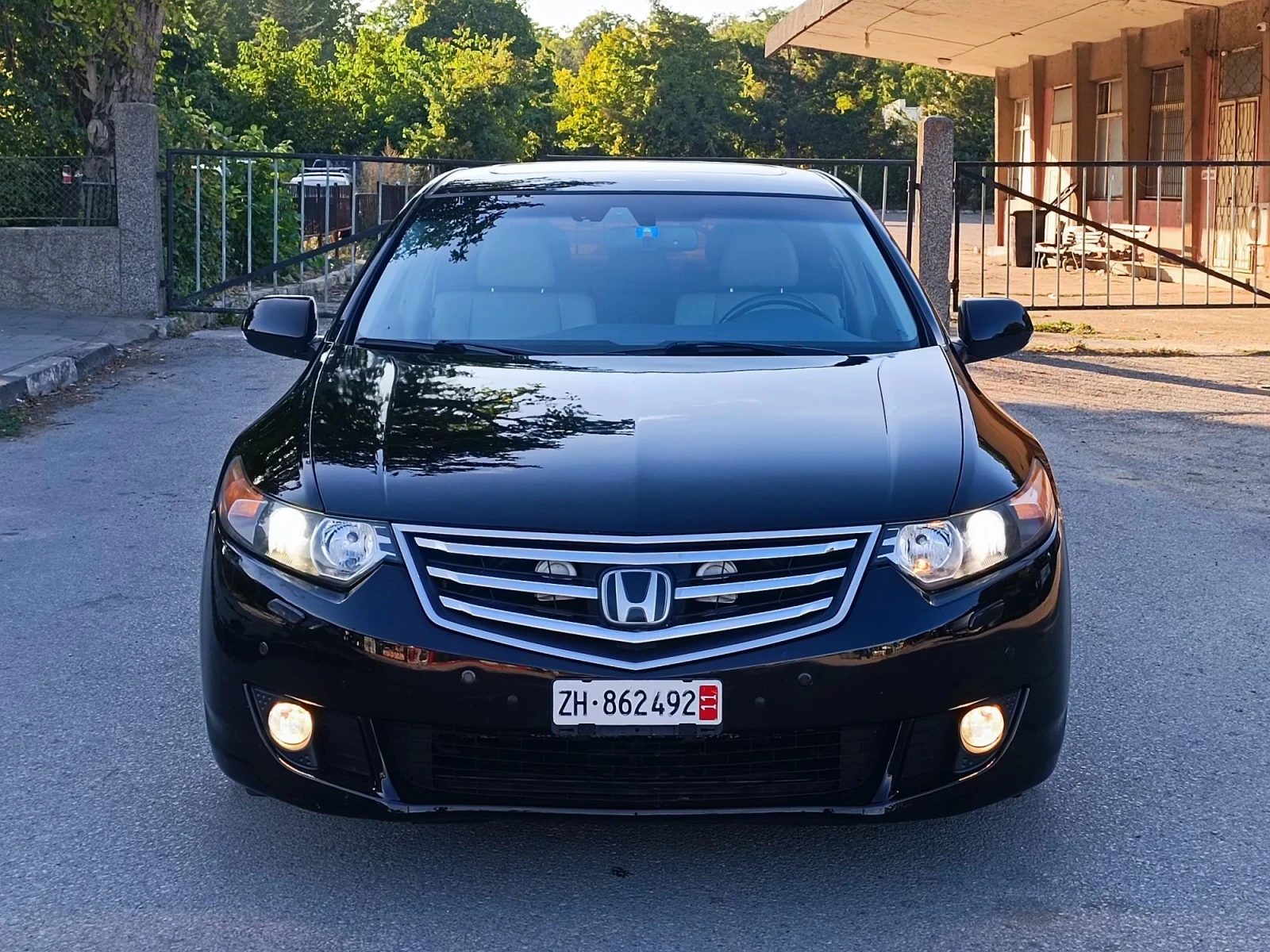 Honda Accord 2.4i-201кс-ШВЕЙЦАРИЯ-АВТОМАТ-ДИСТРОНИК-FULL екстри