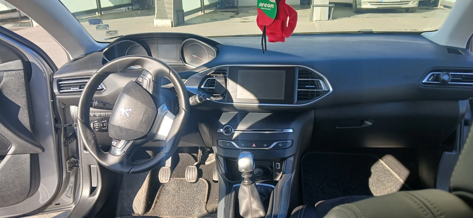 Peugeot 308, снимка 8 - Автомобили и джипове - 56282329