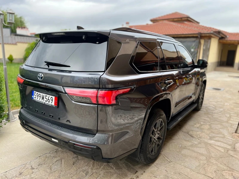 Toyota Sequoia 3.5 hibrid, снимка 5 - Автомобили и джипове - 52355483