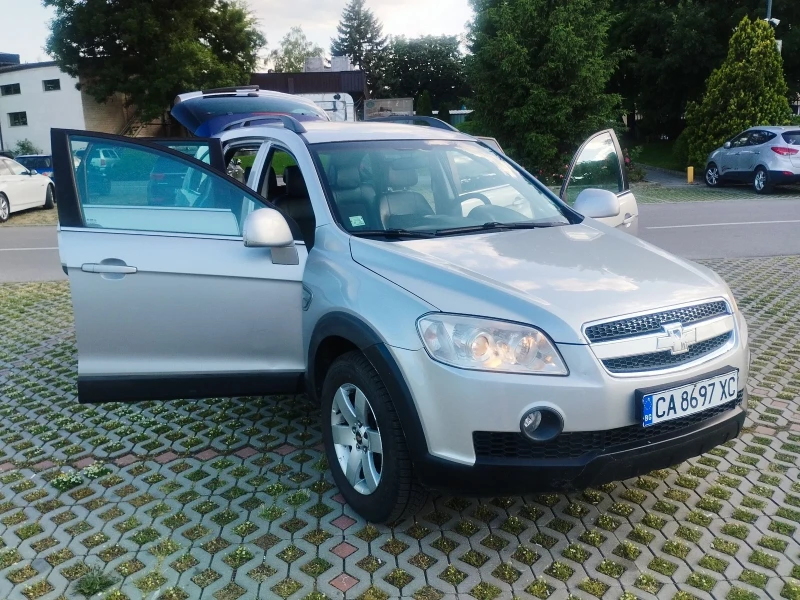 Chevrolet Captiva 2.0 d, снимка 9 - Автомобили и джипове - 52572537