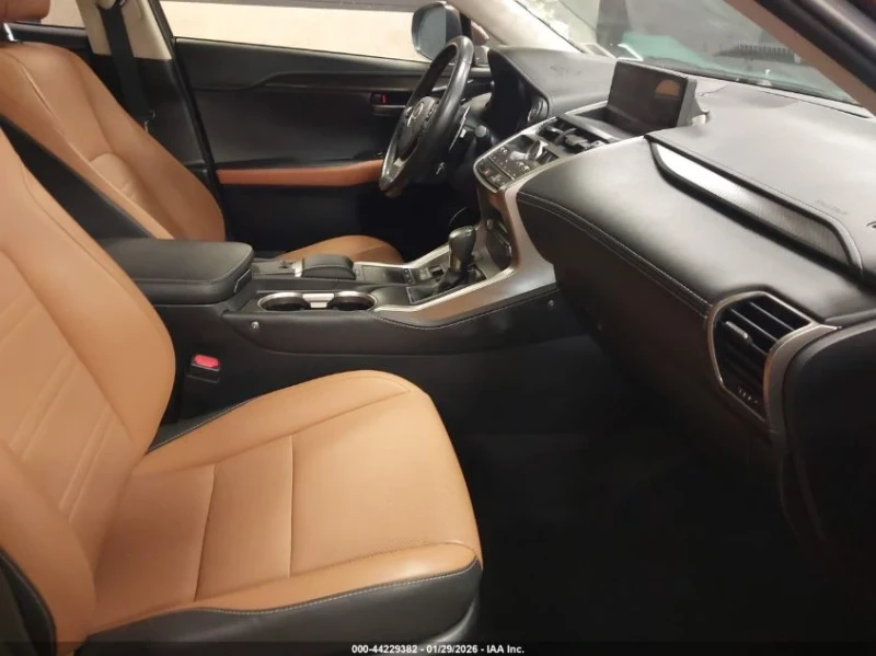 Lexus NX 300 AWD, снимка 5 - Автомобили и джипове - 53364671