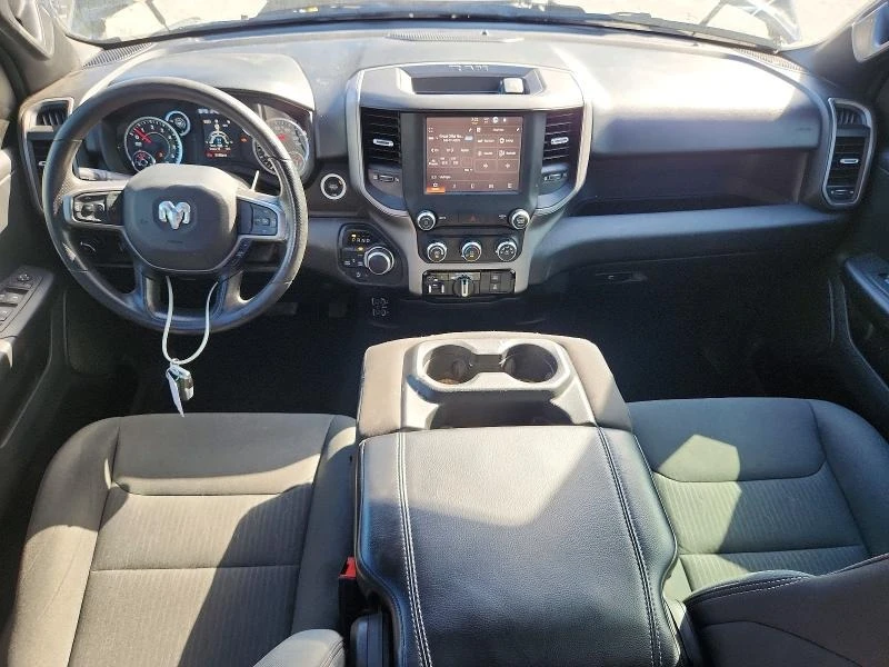 Dodge RAM 1500, снимка 8 - Автомобили и джипове - 54695587