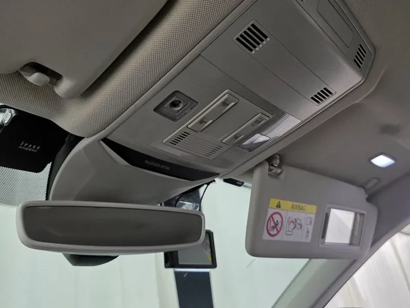VW T-Roc 2.0 TDI STYLE, снимка 17 - Автомобили и джипове - 54922645