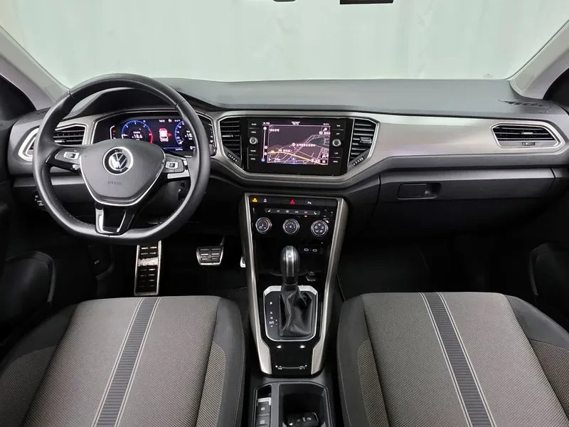 VW T-Roc 2.0 TDI STYLE, снимка 7 - Автомобили и джипове - 54922645