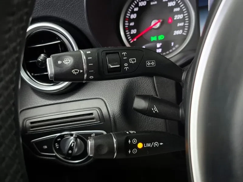 Mercedes-Benz GLC 220 220 D 4MATIC, снимка 16 - Автомобили и джипове - 55010432