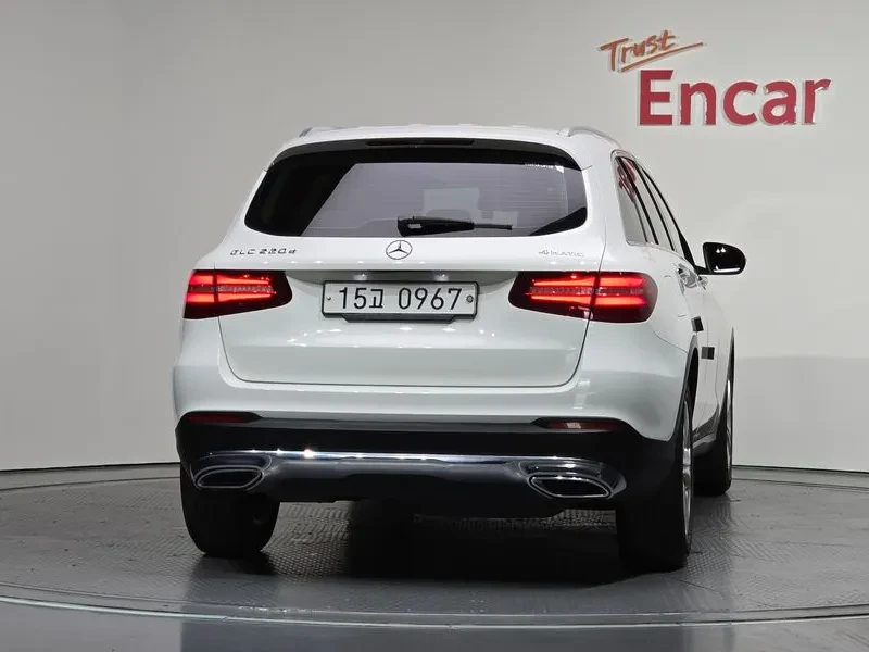 Mercedes-Benz GLC 220 220 D 4MATIC, снимка 4 - Автомобили и джипове - 55010432