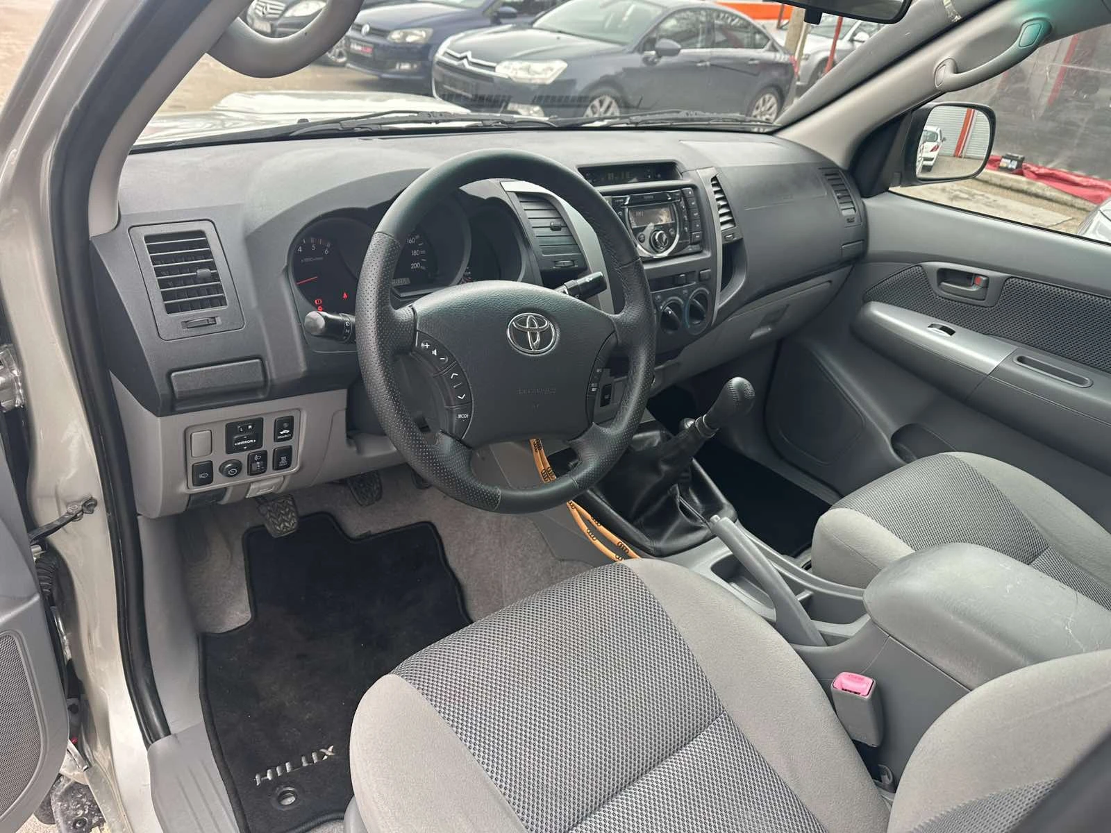 Toyota Hilux 2.5 DISEL - изображение 9