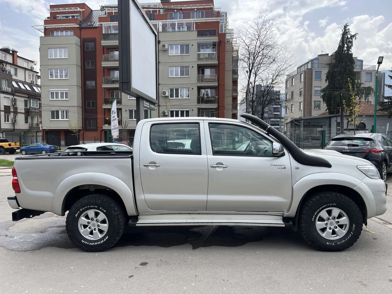 Toyota Hilux 2.5 DISEL - изображение 3