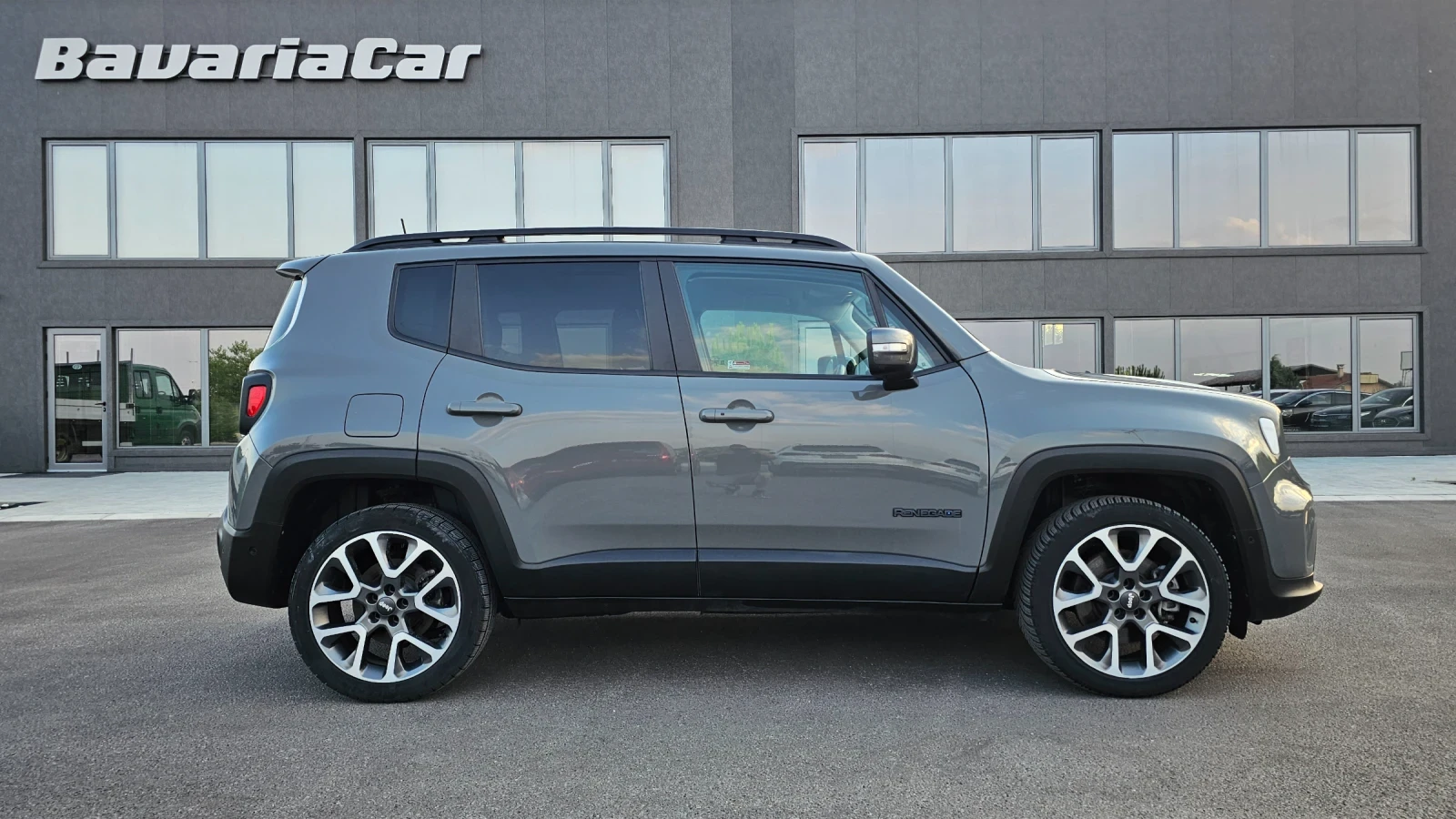 Jeep Renegade Germany*  1. 3 4xe PLUG-IN HYBRID Automatik S  - изображение 7