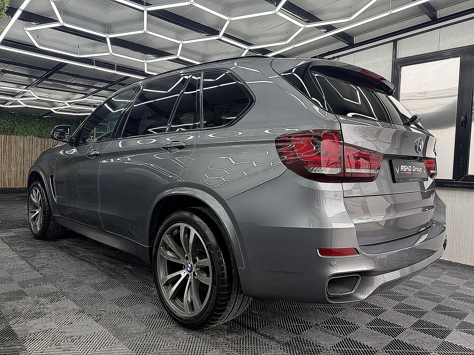 BMW X5 M-PAKET/PANORAMA/KeylessGo/ГЕРМАНИЯ ЛИЗИНГ, снимка 4 - Автомобили и джипове - 52391829