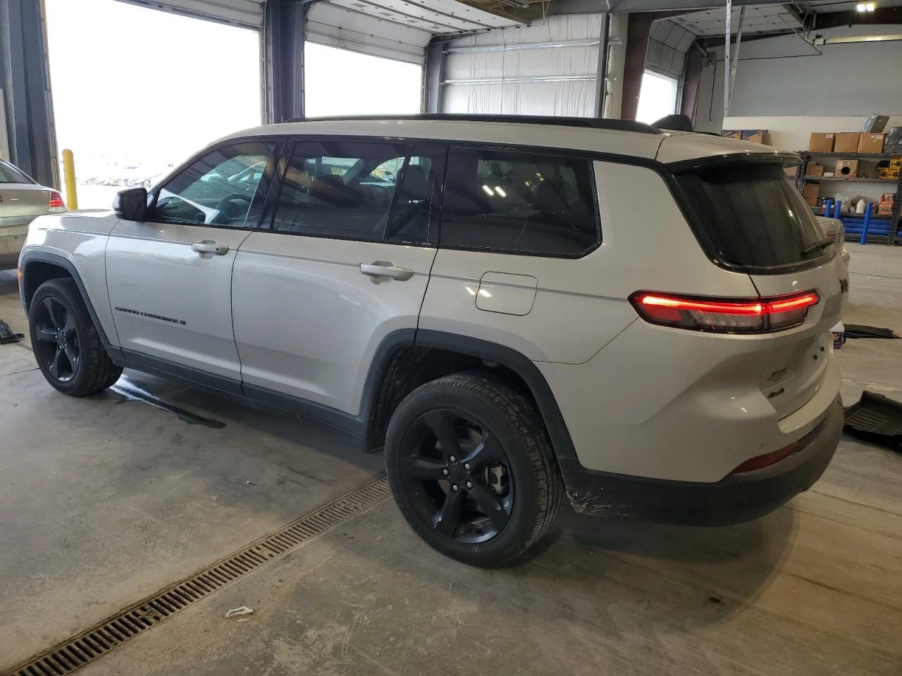 Jeep Grand cherokee L* LAREDO* 4x4* 3.6 - изображение 2