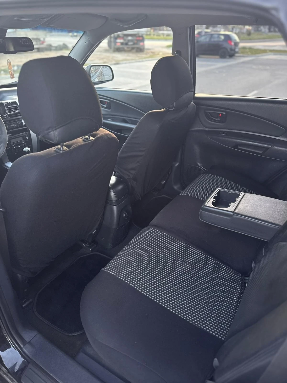 Hyundai Tucson, снимка 14 - Автомобили и джипове - 53841307