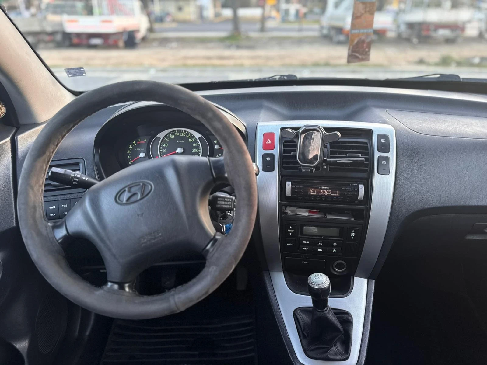 Hyundai Tucson, снимка 7 - Автомобили и джипове - 53841307