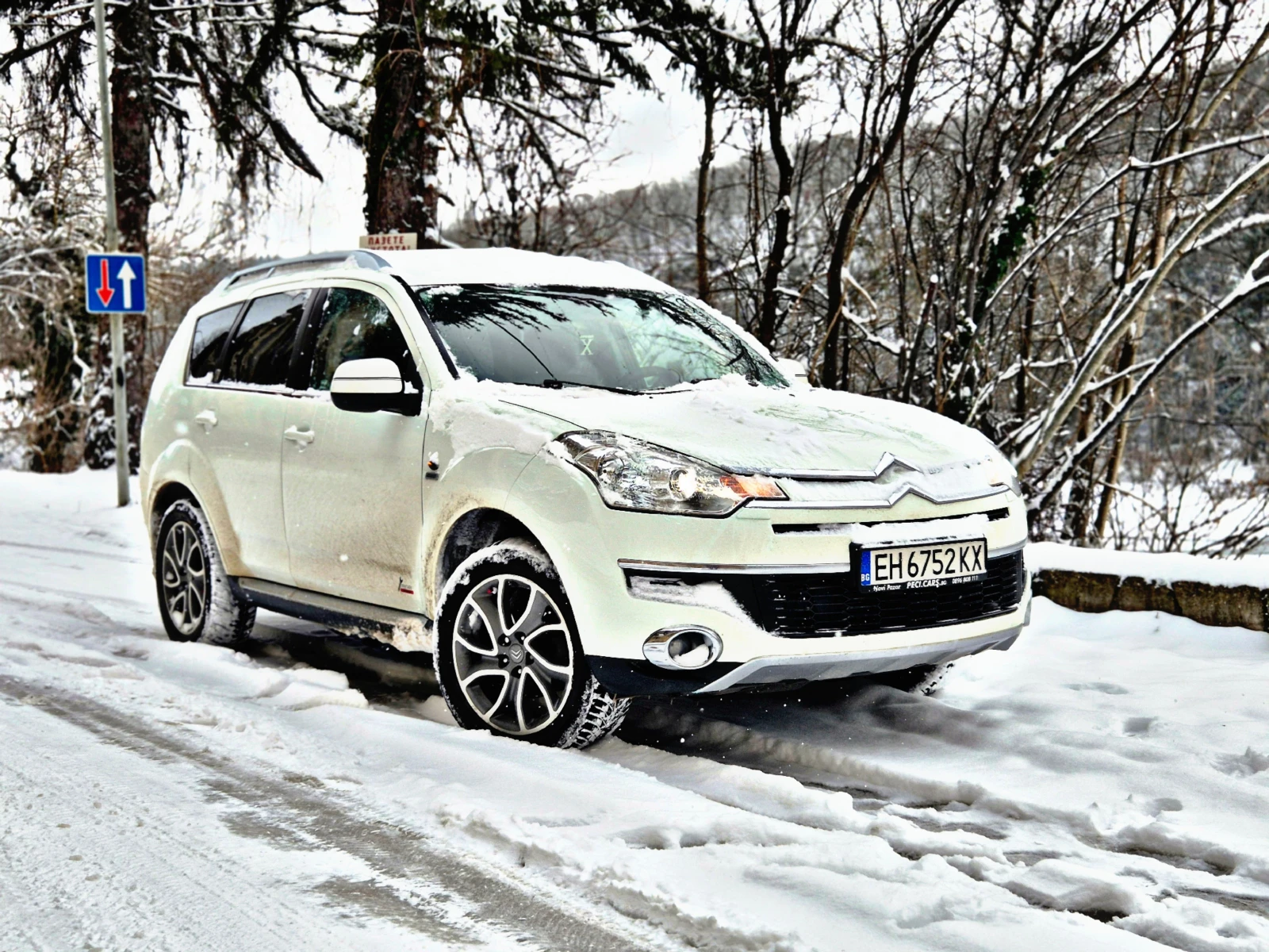 Citroen C-Crosser, снимка 8 - Автомобили и джипове - 54217985