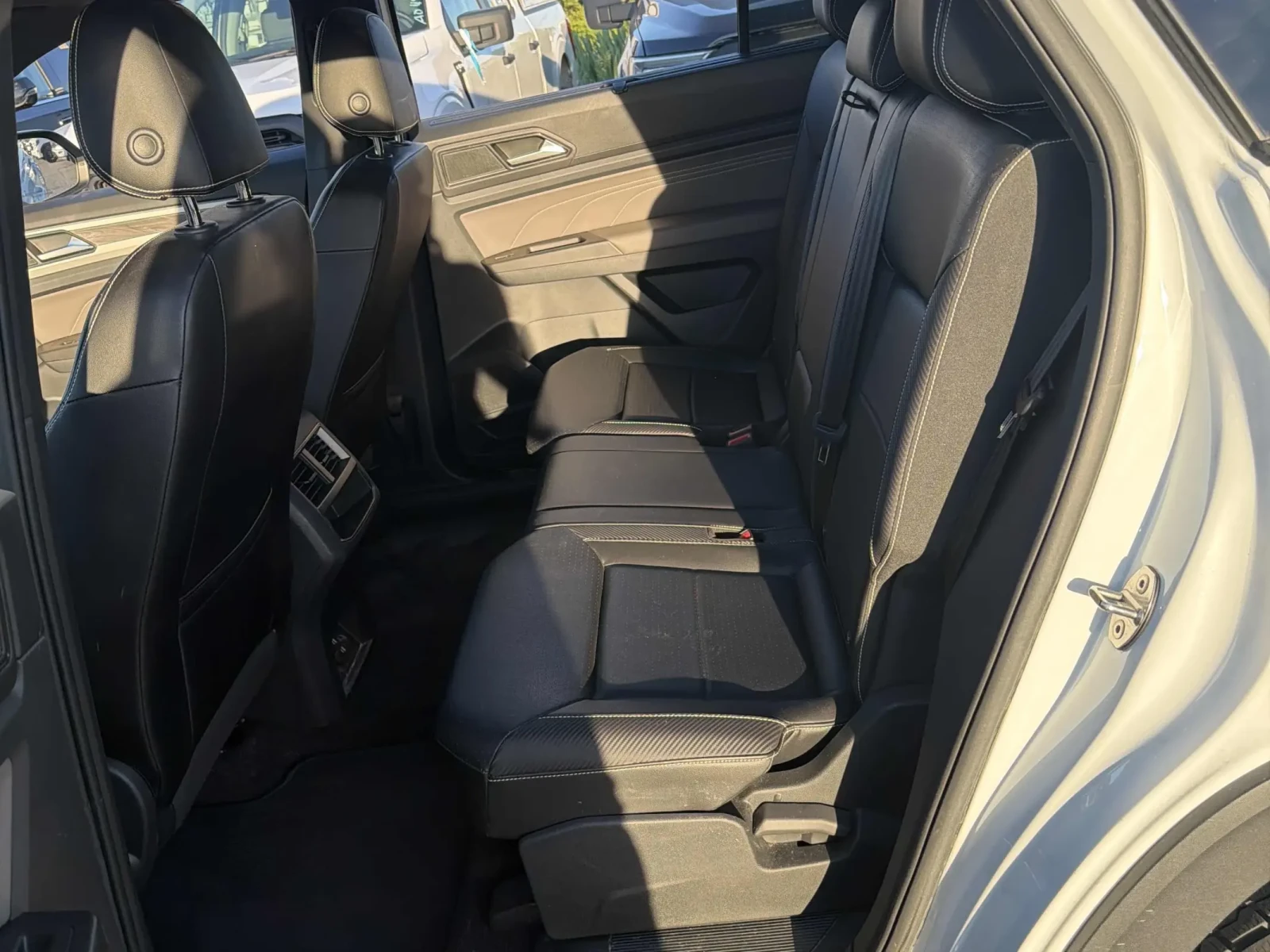 VW Atlas Cross Sport Comfortline * V6 * CARFAX, снимка 8 - Автомобили и джипове - 54963891